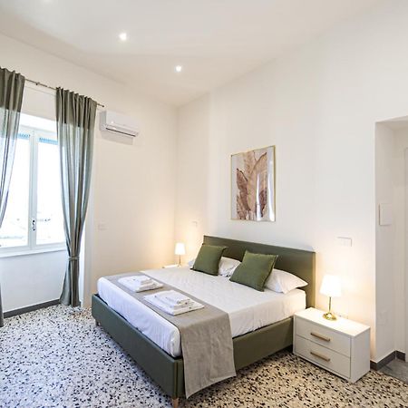 Mh Suites Rooms Apartments Bacoli Bagian luar foto